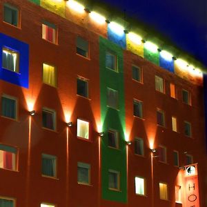1st Creatif Hotel Elephant